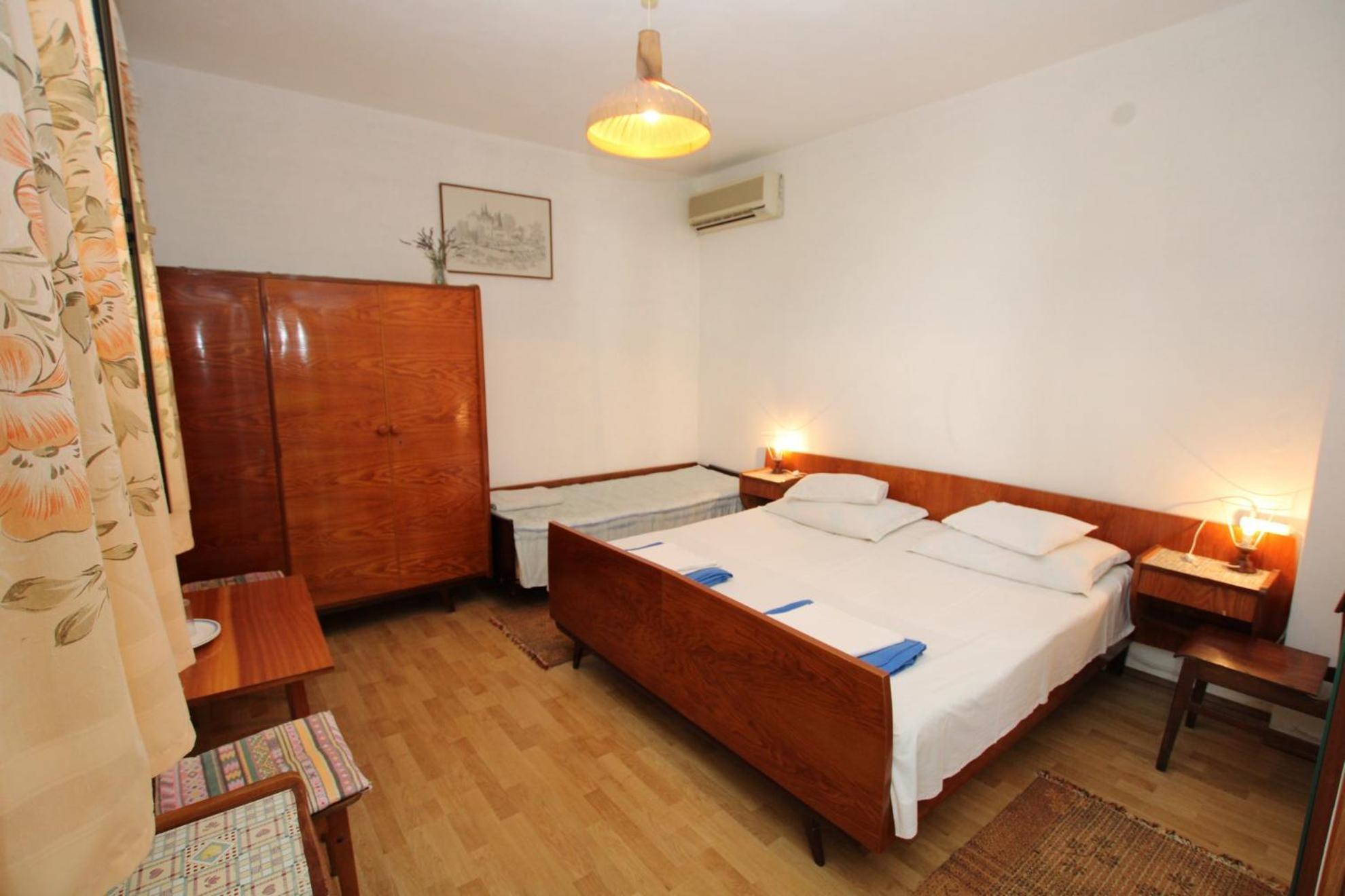 Vintage Rooms & Apartments ポレッチ エクステリア 写真